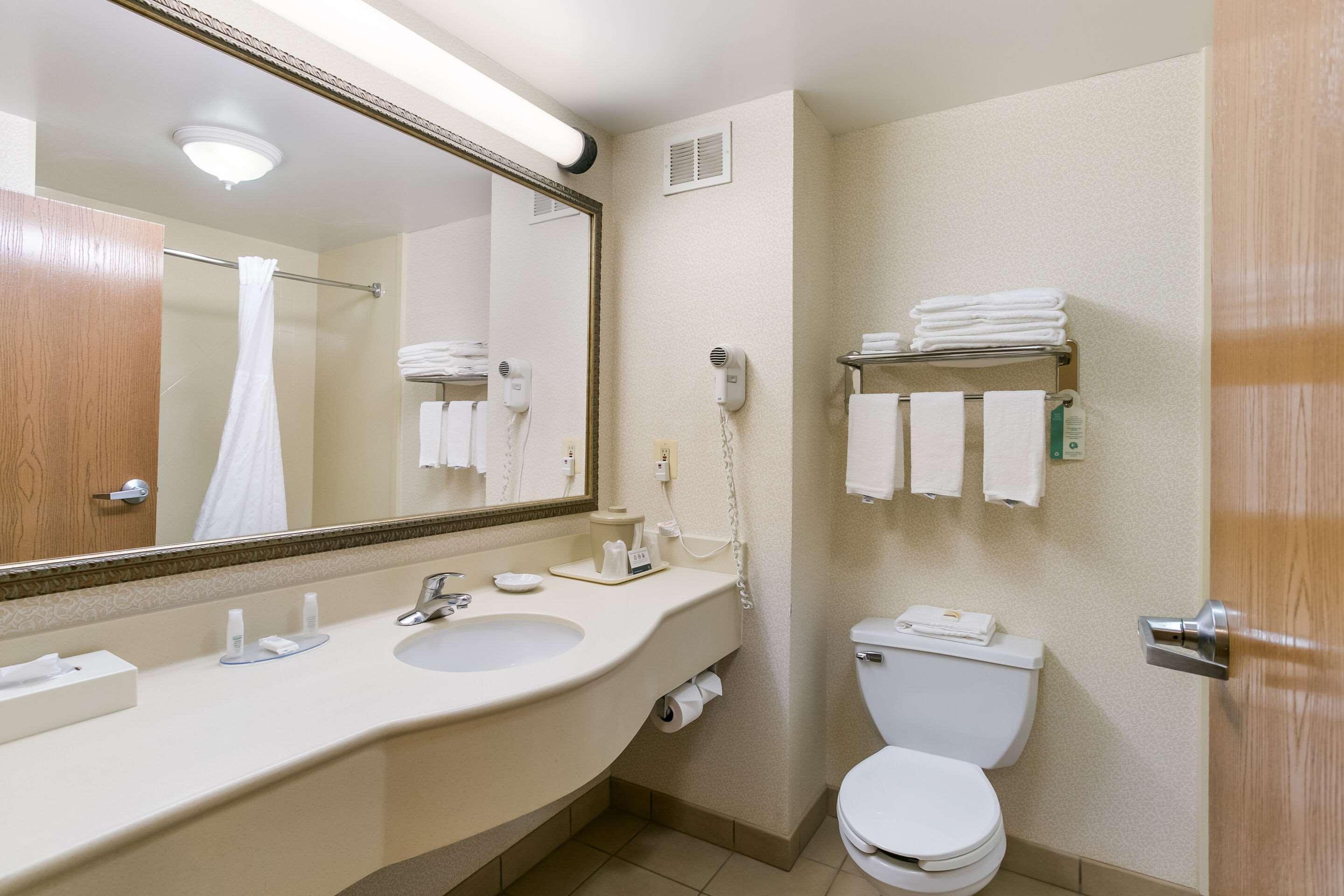 Quality Inn & Suites Bel Air I-95 Exit 77A Zewnętrze zdjęcie