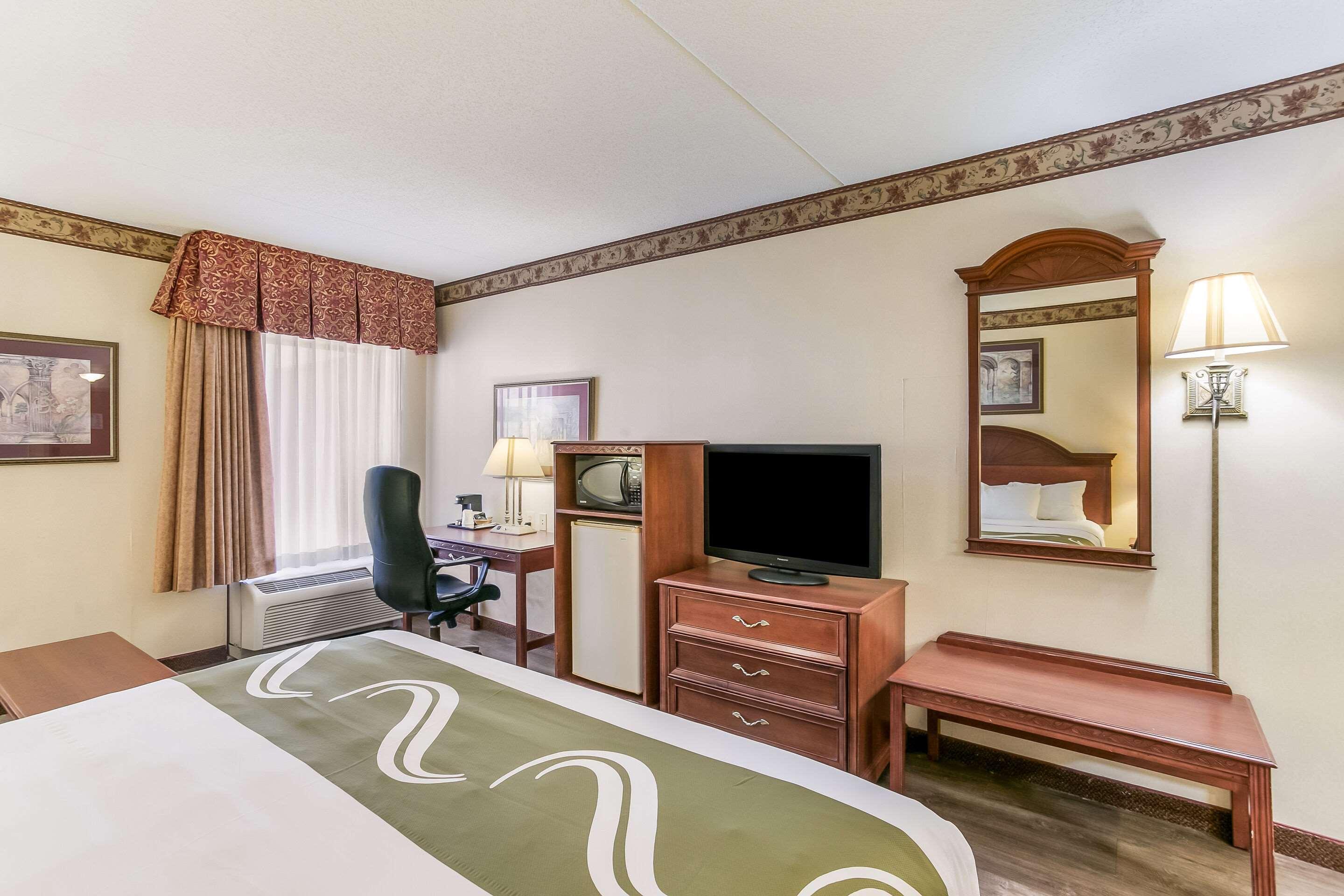 Quality Inn & Suites Bel Air I-95 Exit 77A Zewnętrze zdjęcie